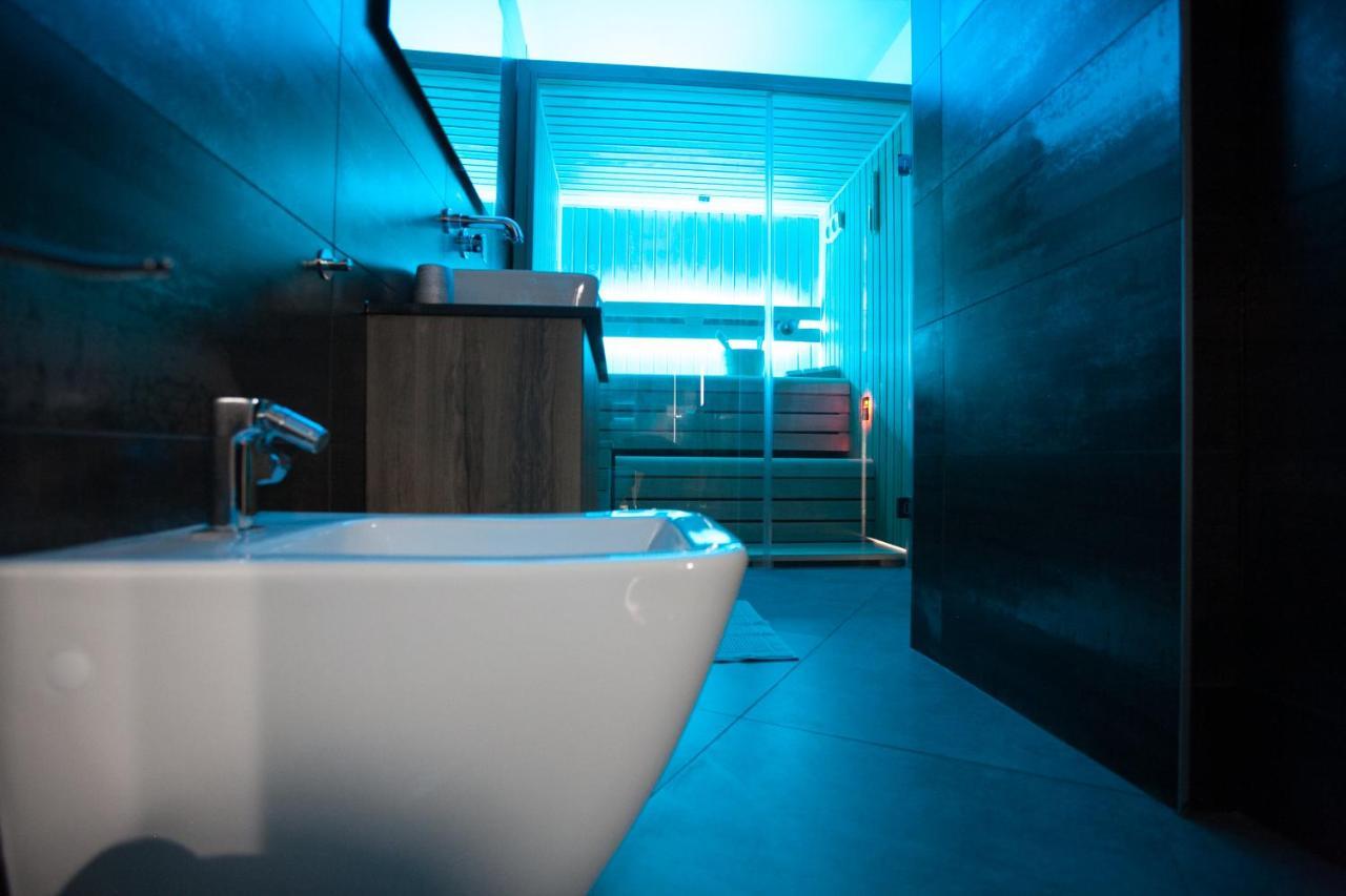 Stylish Loft With Finnish Sauna Budapest Exterior photo